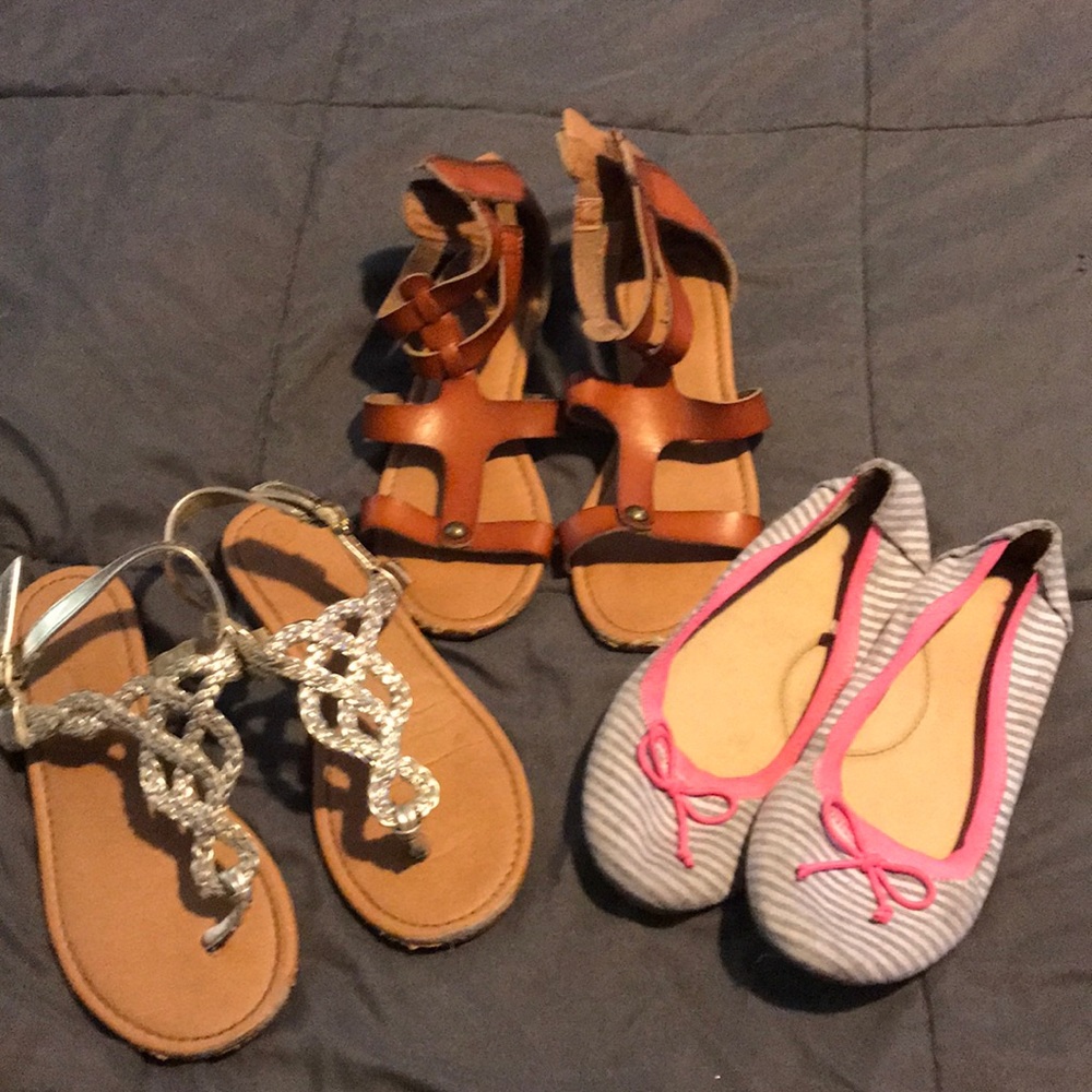 Bundle of 3 girls shoes